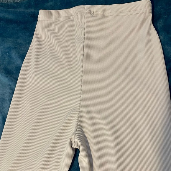 Grey ribbed flare pants - Picture 3 of 5